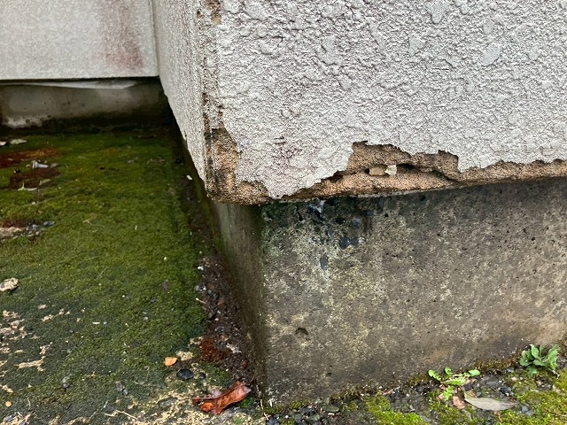 角の外壁剥がれ